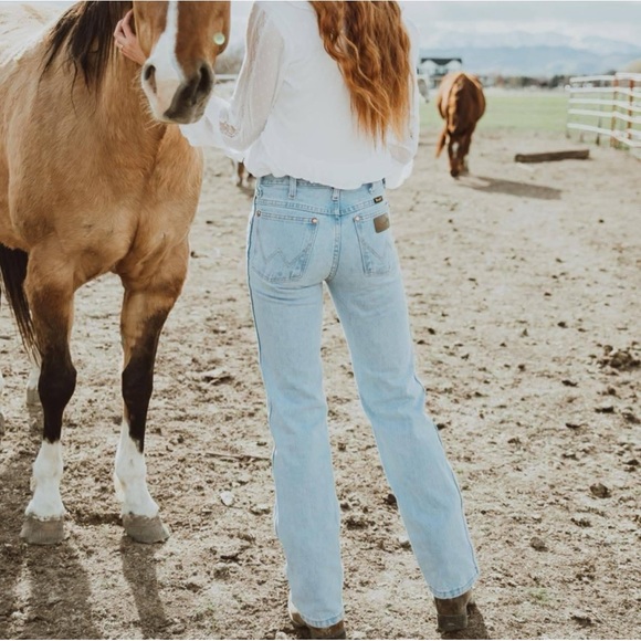 Cowboy Cut Slim Jean - Picture 2 of 14